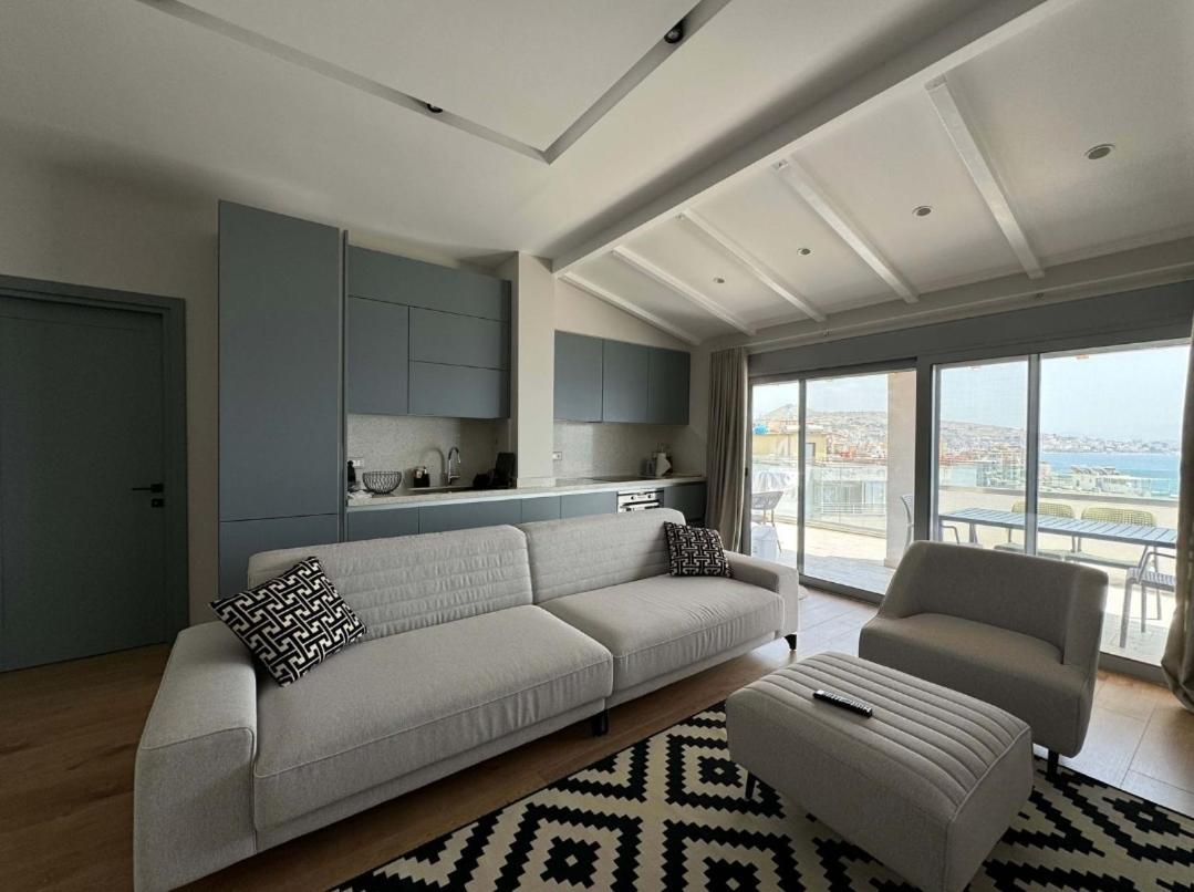 Penthouse Sea View Sarandë